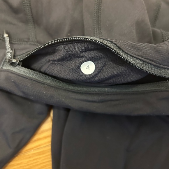 Lululemon Align SoulCycle leggings, size 4 - Picture 2 of 2